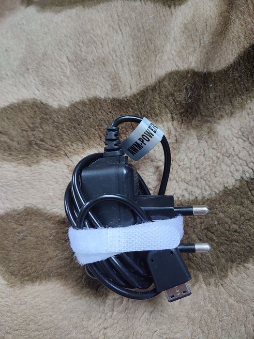 Зарядка до кнопочного Samsung