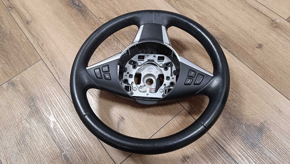 Руль BMW 5 E60 E61 e63 м-руль БМВ е60 е61 е63 рулевое колесо м пакет