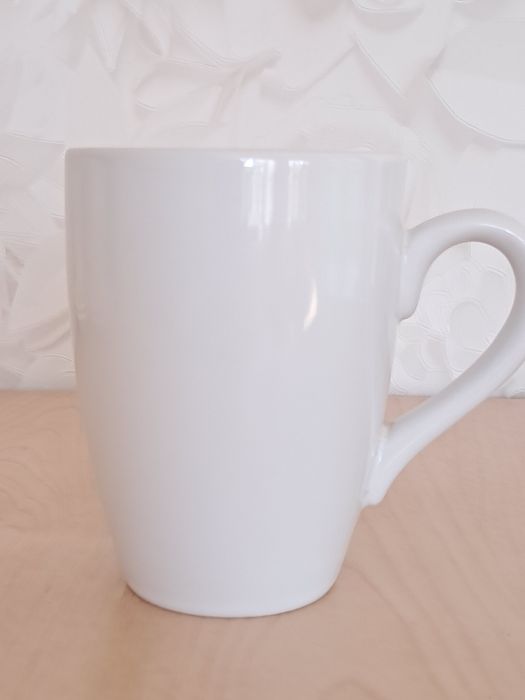 Продам чашки BUTLERS