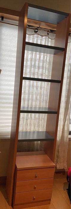 Estante com modulo de gavetas