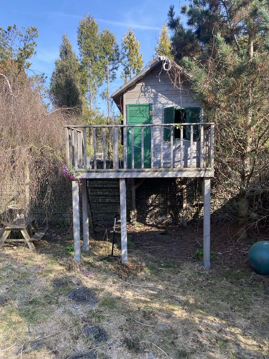 Sprzedam duży dziecięcy domek ogrodowy