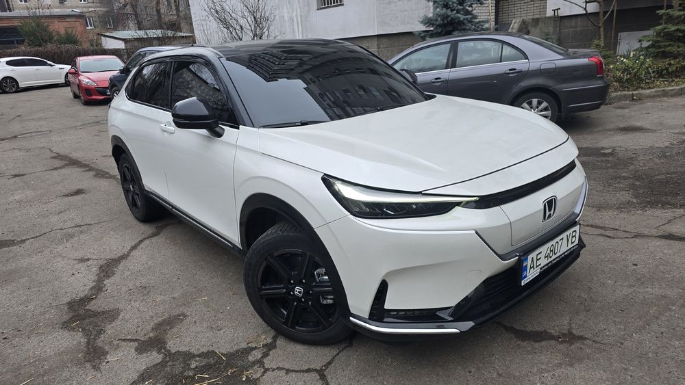 Продам Honda ens1 2024г 40т км , белая, с салона, черная крыша,