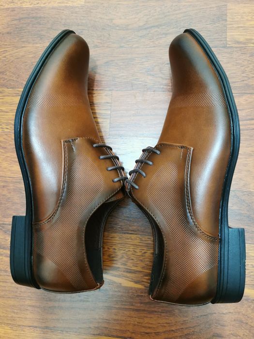 Eleganckie Wizytowe Buty Męskie Badoxx
