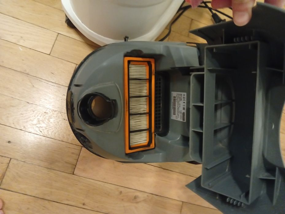 Odkurzacz piorący Karcher 6.100