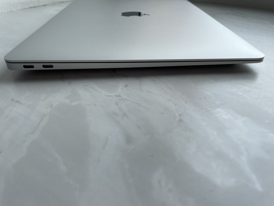 macbook air 13 m1 256gb silver - Купить электронику - Цены на OLX.ua