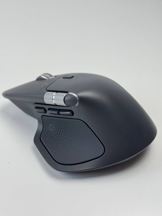 Бездротова лазерна миша Logitech MX Master 4 for Business Graphite - Bluetooth/USB-приймач, бічне коліщатко прокручування, підключення до 3 пристроїв