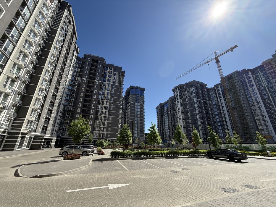 Здам приміщення в ЖК Гранд Бурже. 2 входи: на вулицю і у двір. 28кВт