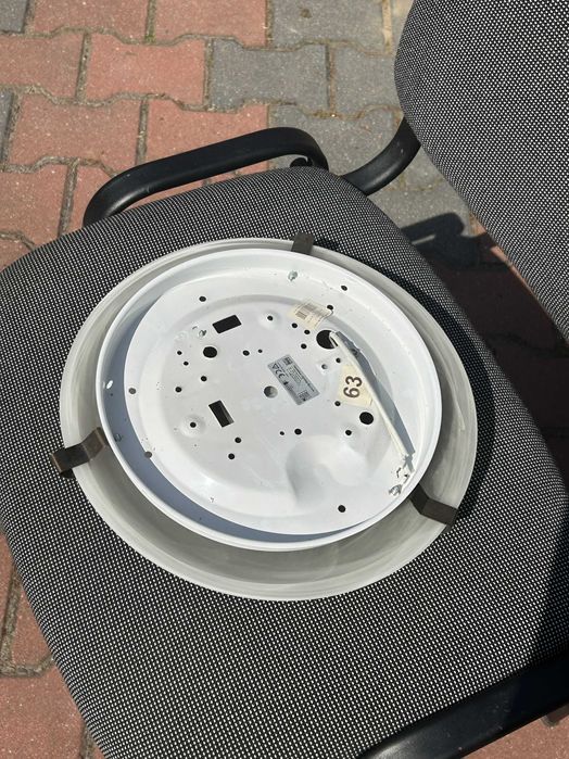 Żyrandol sufitowy plafon szklany – klasyczny styl