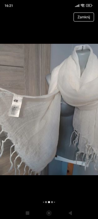 Piękny biały szal H&M