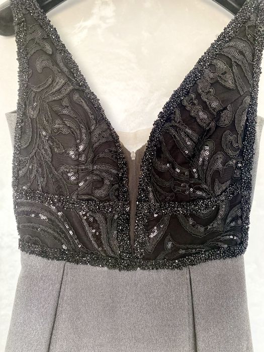 Вечірня сукня у гарному стані