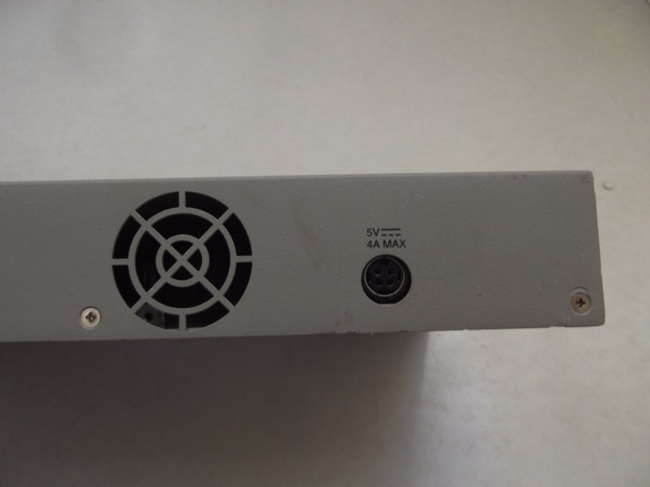 Коммутатор свитч Allied Telesyn AT-FS716E