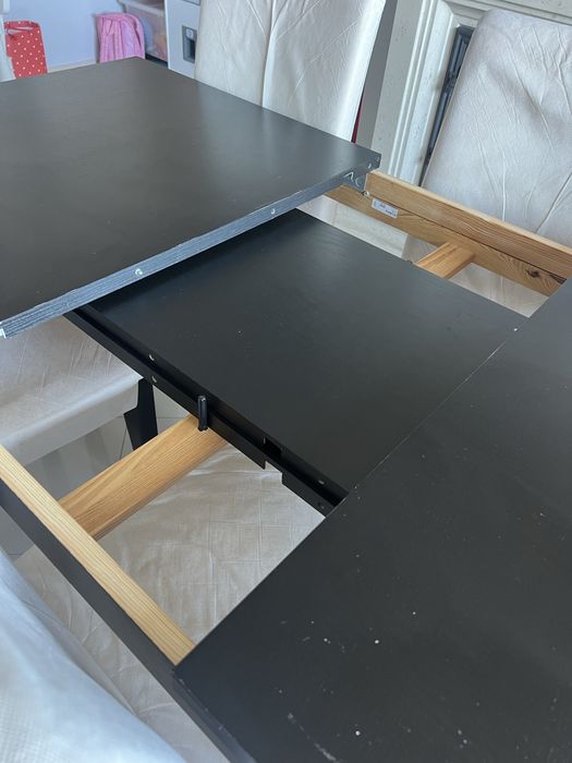 Mesa extensível Ikea BJURSTA + 4 cadeiras