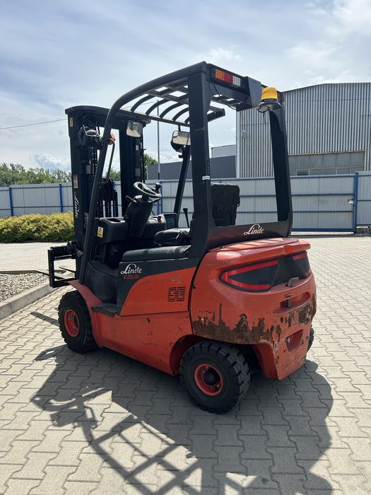 Wózek widlowy Linde E 25