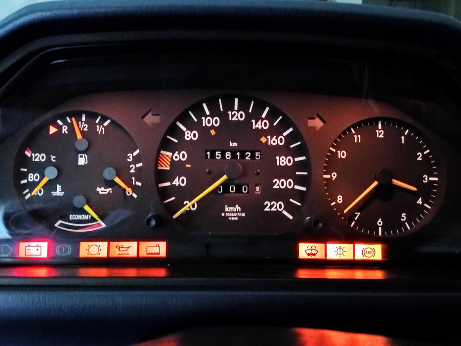 Mercedes W124 200 - Gasolina