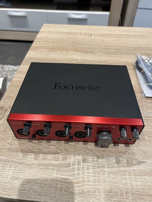 Interfejs Focusrite Clarett+4 Pre