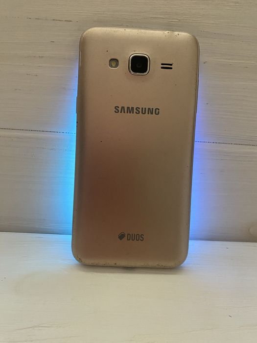 Робочий Samsung Galaxy J3