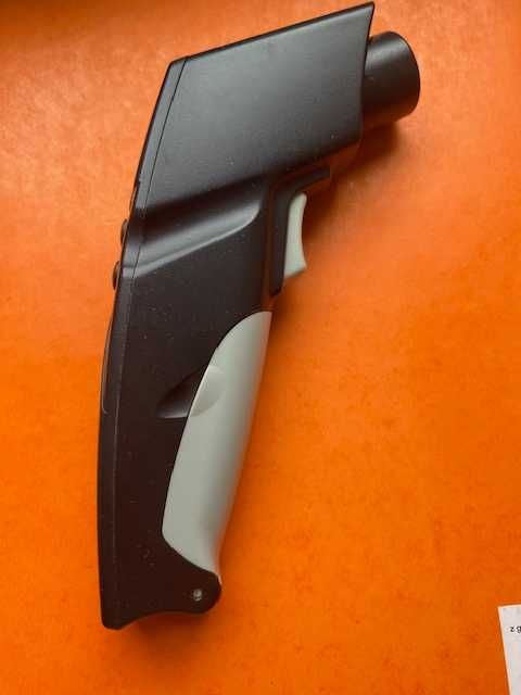 Pirometr - termometr bezdotykowy 830-t1 testo