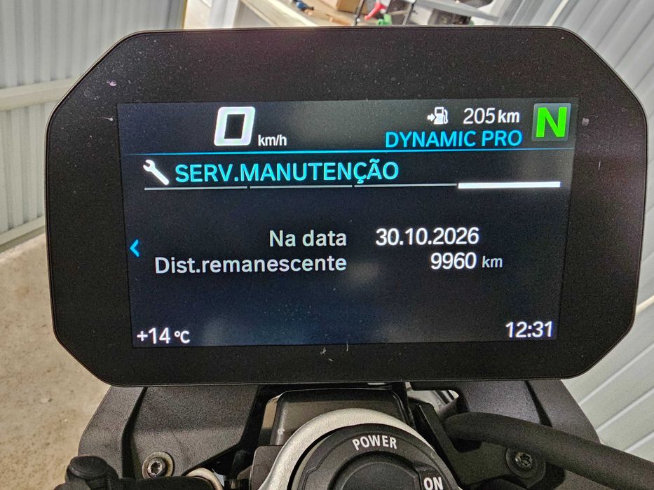 BMW F900R 2023 extras e em condição excelente!