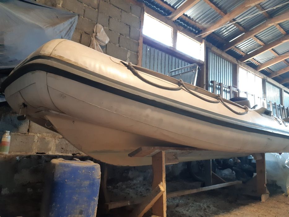 Лодка 360 з пластиковим дном надувна ,під мотор максимум 35