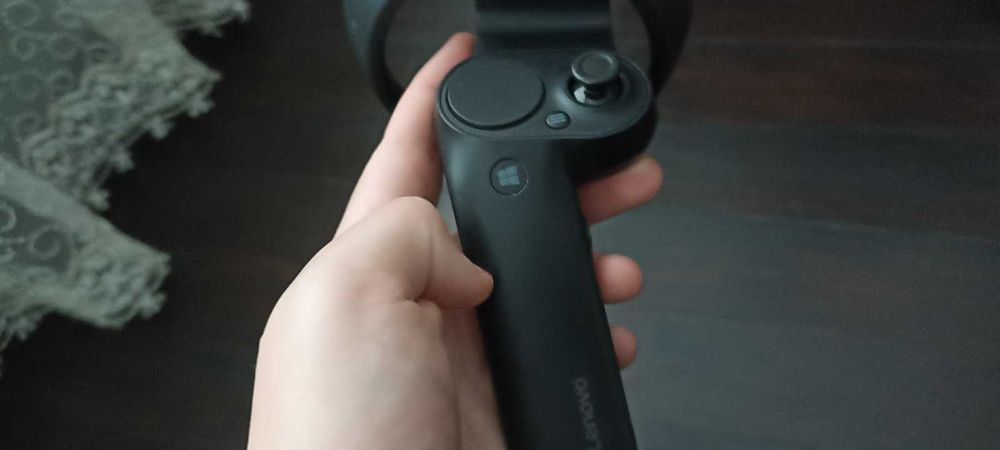 vr гарниiтура lenovo exploler