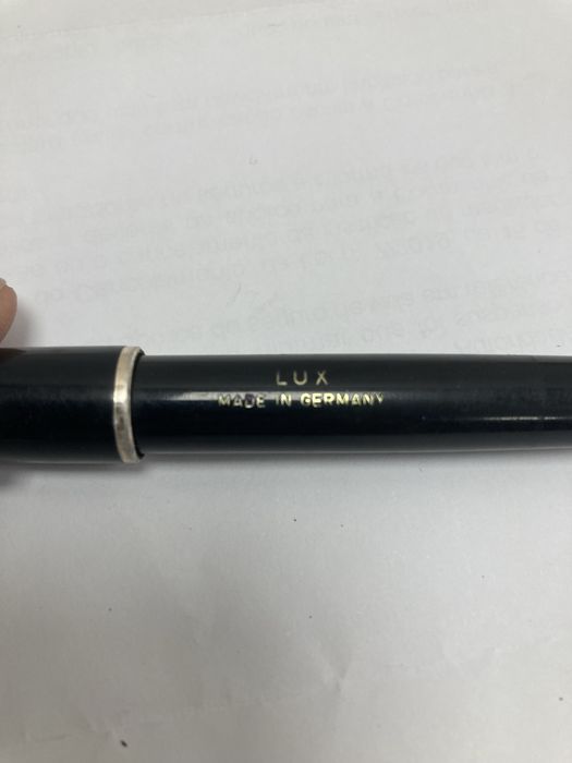 Caneta de Tinta Permanente LUX