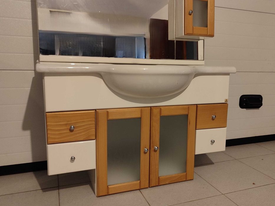 Móvel de casa de banho