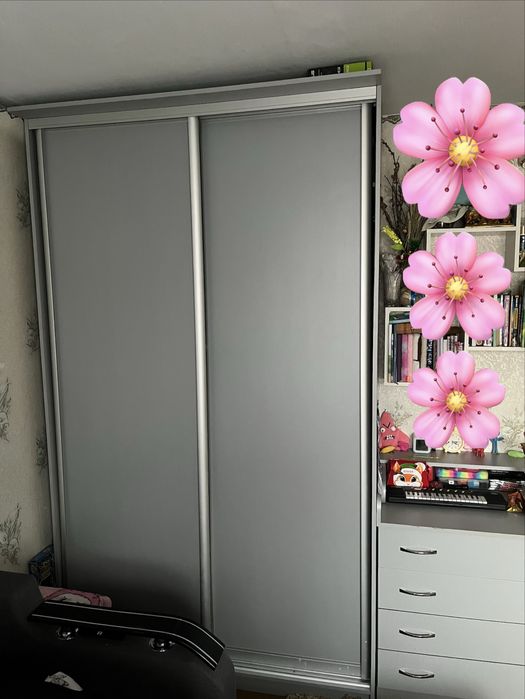 Продам шафу, комод та телевізор