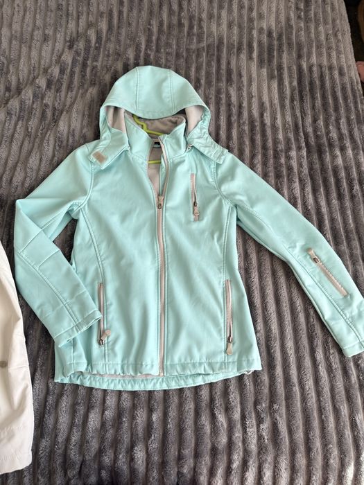 Куртка жіноча біло-сіра 38 та ментолова 36