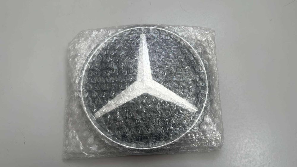 mercedes emblemat grill