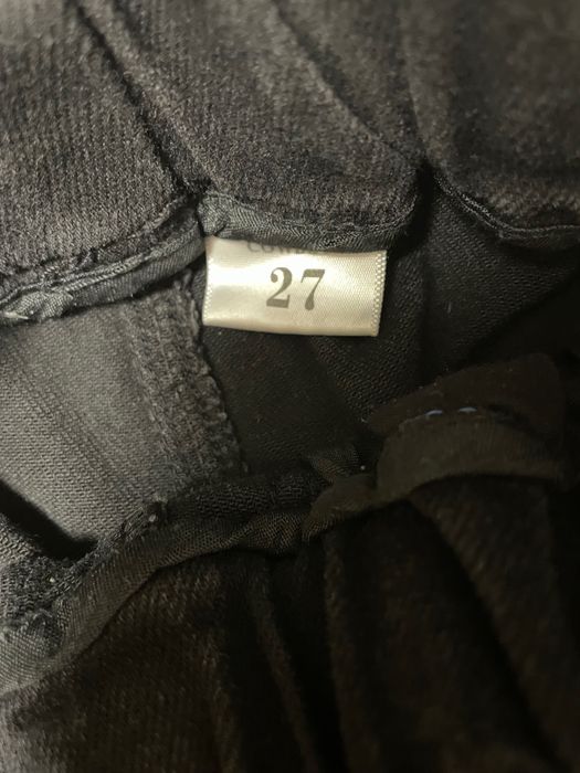 Джинси чорні ,для 8-9 років приблизно