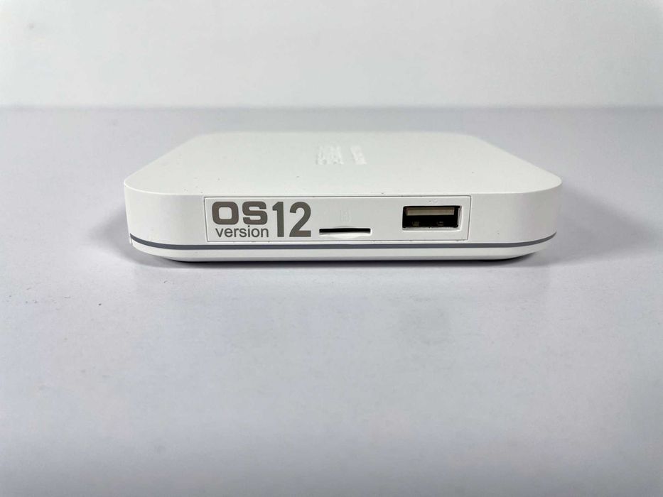 UNBLOCK TECH Ubox12 Pro ТВ бокс приставка Android 12, H618 процесор, 4ГБ RAM + 64ГБ ROM