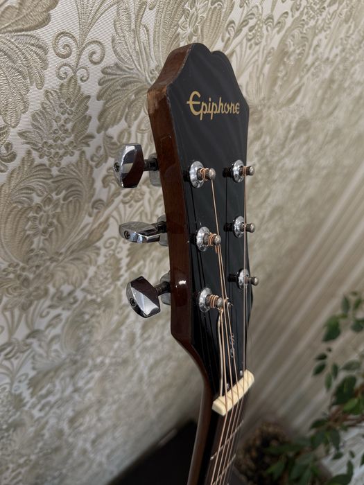 Акустична гітара Epiphone DR-100NA