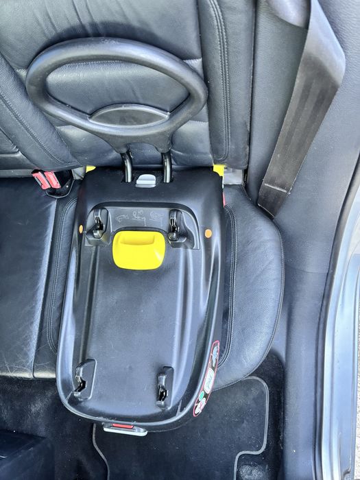 Carrinho pierre cardin com isofix
