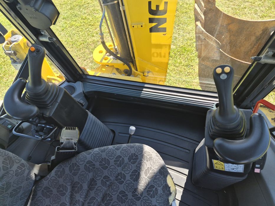 Koparko Ładowarka New Holland B110C