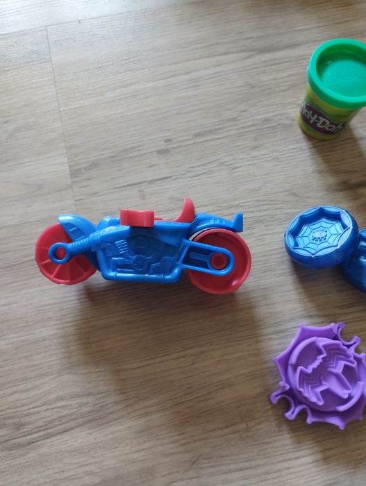 Ciastolina Play Doh Spiderman, Kapitan America, Avengers
