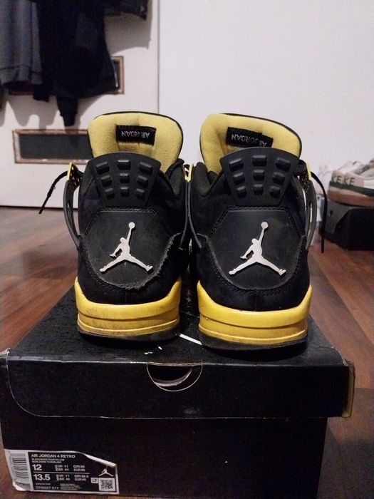 Jordan 4 Yellow Thunder