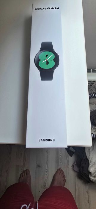 Smartwatch SAMSUNG Galaxy Watch 4 czarny