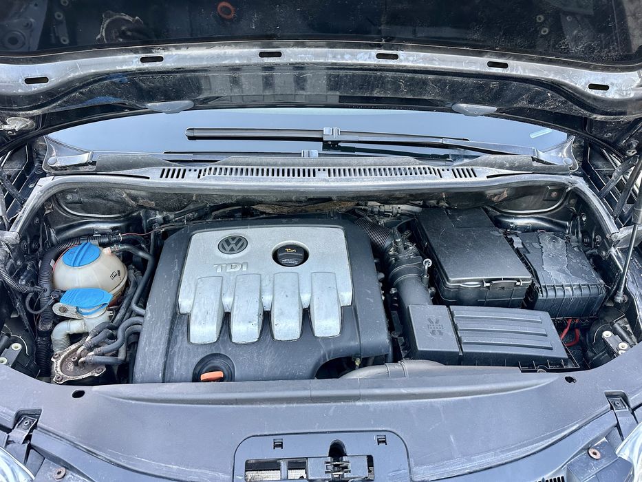 Продам Volkswagen Touran 2.0 Дизель