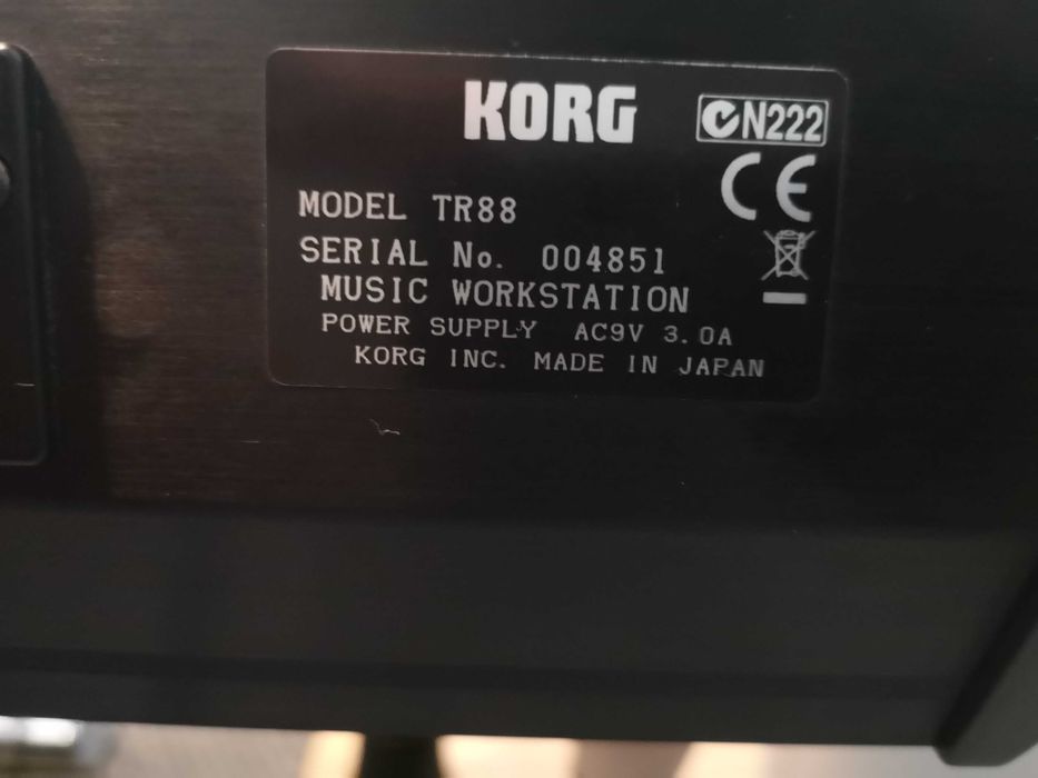Syntezator KORG TR 88