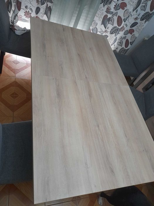 Mesa de sala de jantar