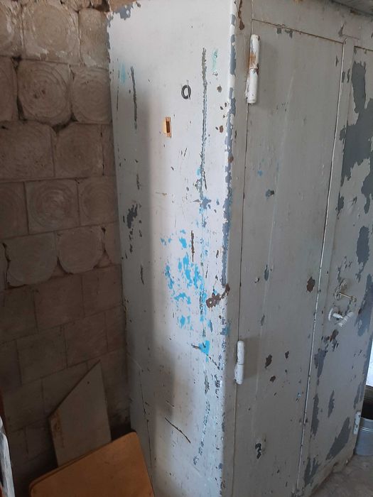 Продам шкаф металлический(сталь)