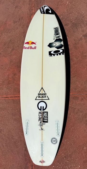 Prancha all merrick modelo giralbit feita para o atleta jordy smith