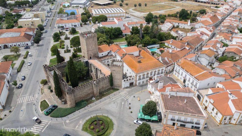 Palacete, Alter do Chão