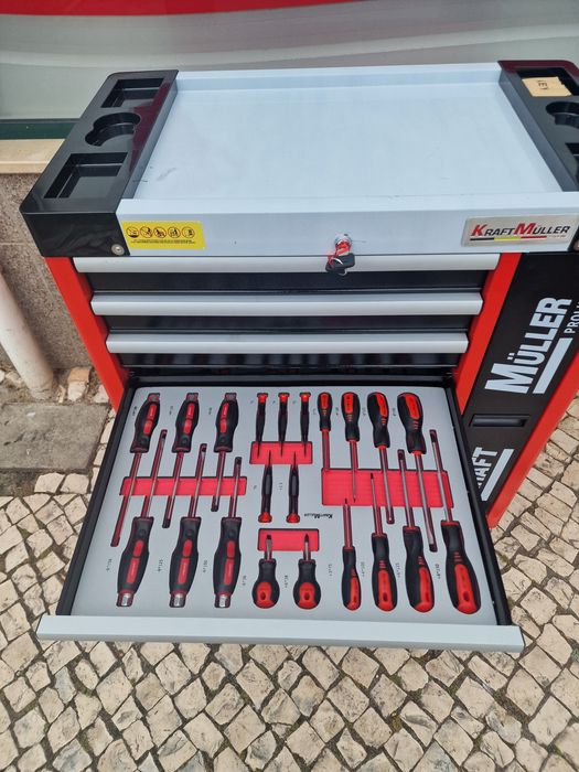 Carrinho de ferramenta de 8 gavetas 7 completas novo entrego em mãos p