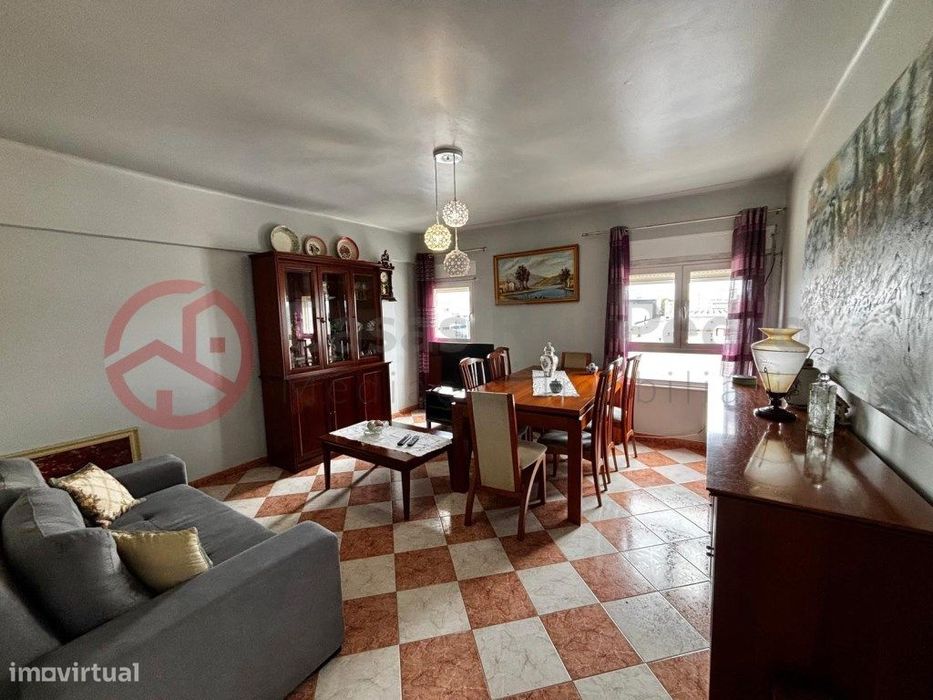 Apartamento T4 em Marvila com Excelente Localização e Potencial de ...