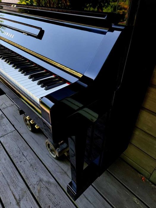 Pianino YAMAHA UX (U3) 131cm 1978r CZARNY POŁYSK