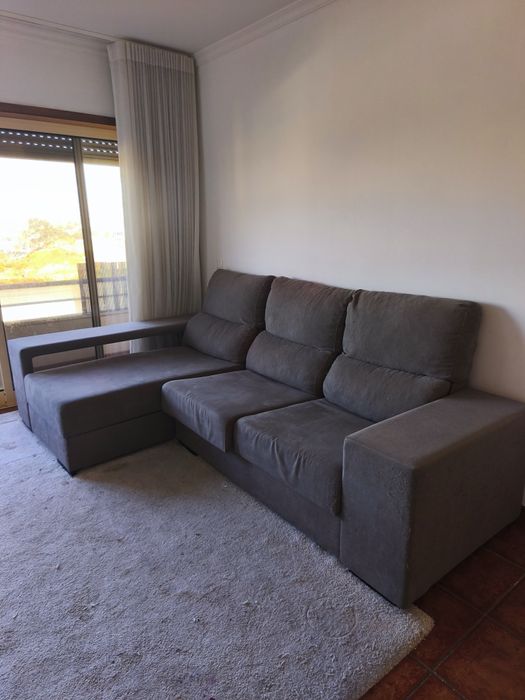 Sofá cinza chaiselong