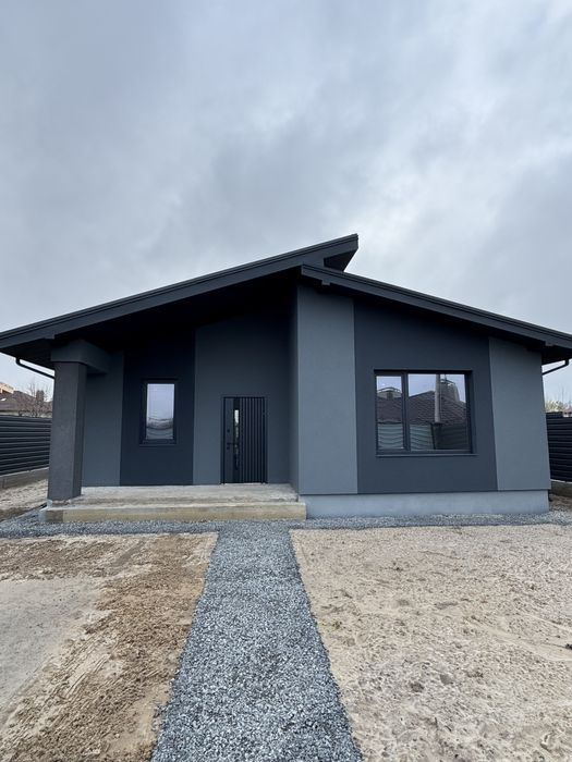 Одноповерховий будинок/котедж поруч з Києвом 110 квадратів