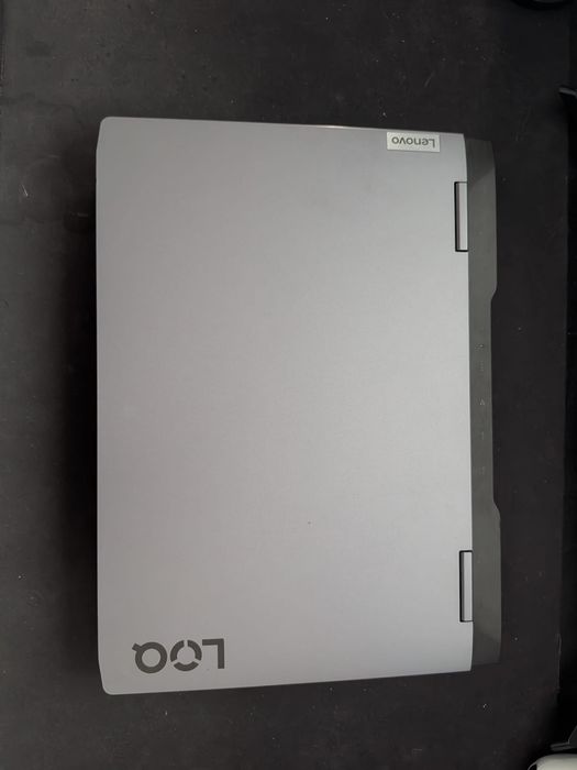 Portátil Gaming Lenovo LOQ 15IRH8-262