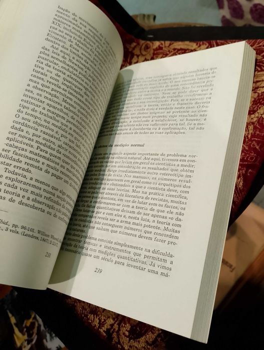 A Tensão Essencial - Thomas S. Kuhn